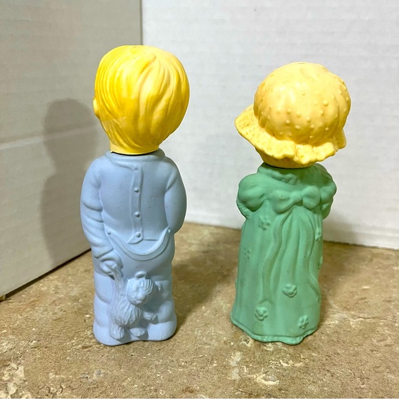 2 Vintage Decorative Avon Perfume Decanters; Little Boy Blue & Little Dream Girl - Picture 3 of 5